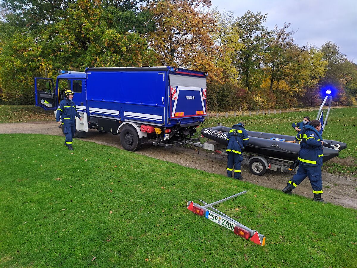 Einsatz in Lohr a. Main – PKW am Haken