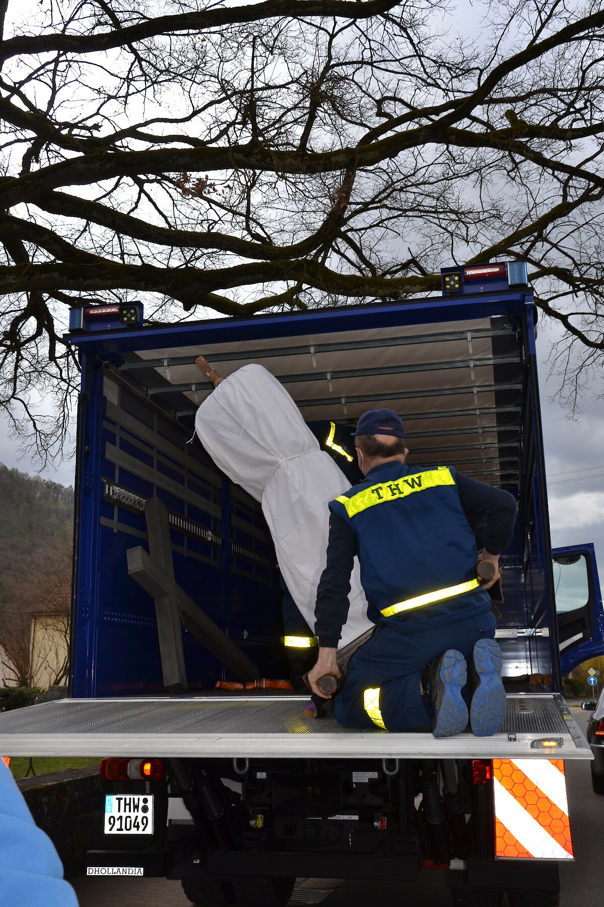 Transport der Figuren der Lohrer Karfreitagsprozession 2021