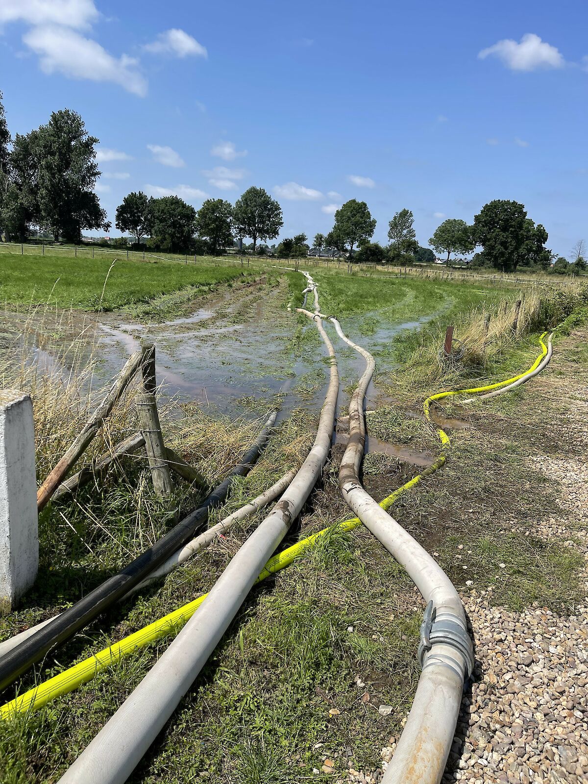 THW Lohr mit Großpumpen im Hochwassereinsatz in NRW