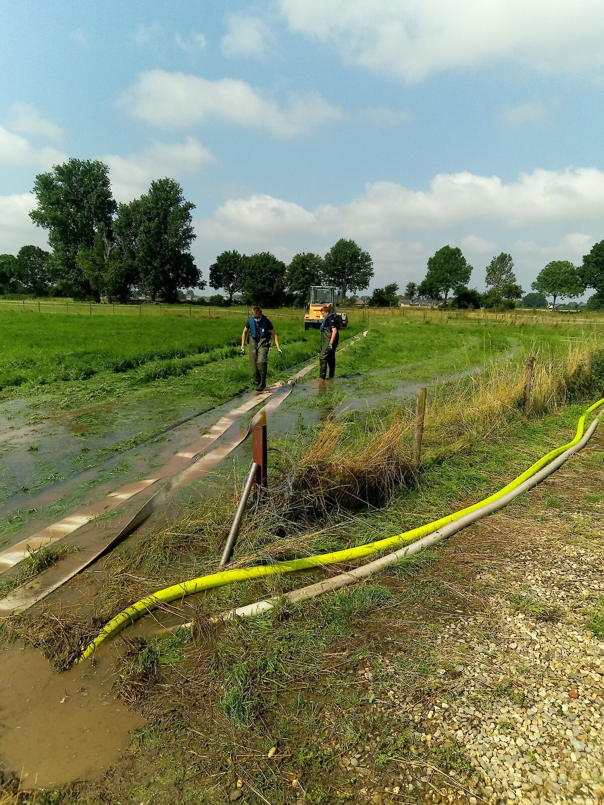 THW Lohr mit Großpumpen im Hochwassereinsatz in NRW