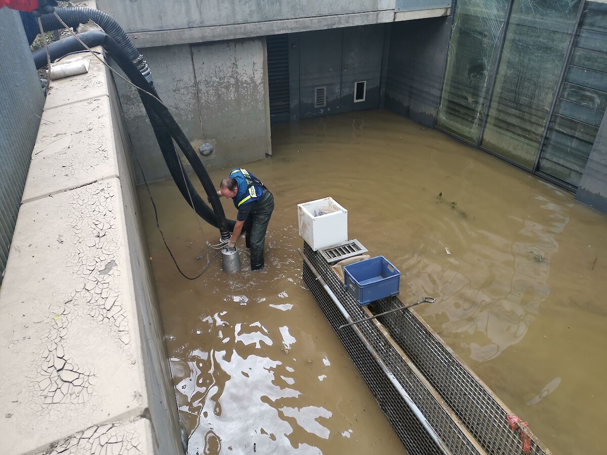 THW Lohr mit Großpumpen im Hochwassereinsatz in NRW