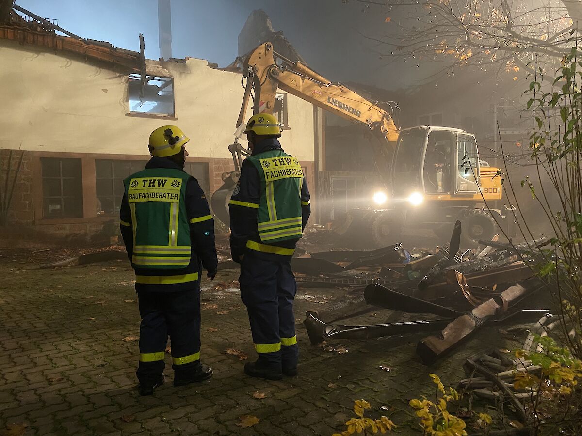 Alarm für das THW Lohr - Unterstützung bei Brand im Sägewerk