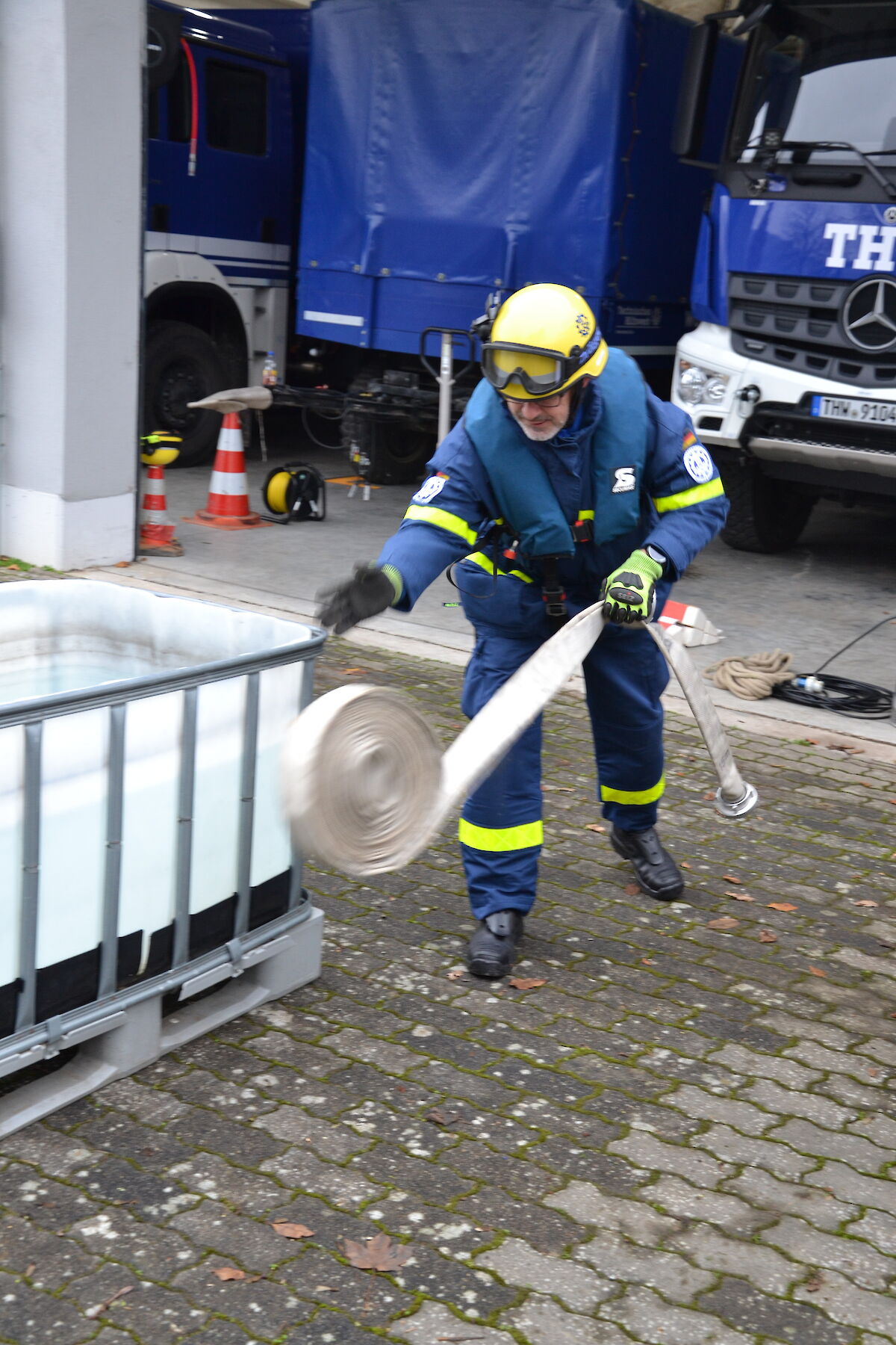 Erfolgreiche Grundausbildungsprüfung im THW OV Lohr