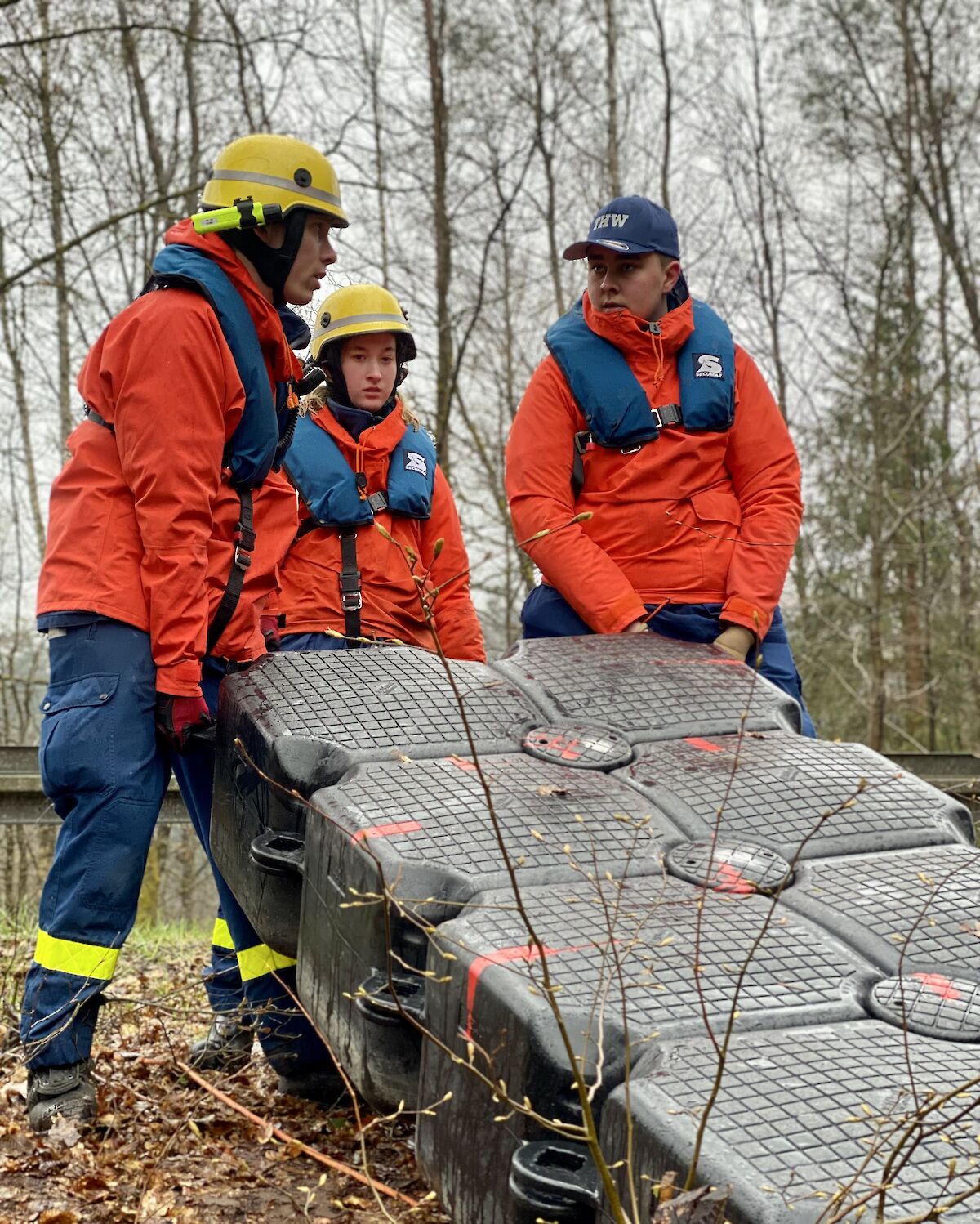 Technische Hilfeleistung im Spessart - Wasserstand eines Weihers senken