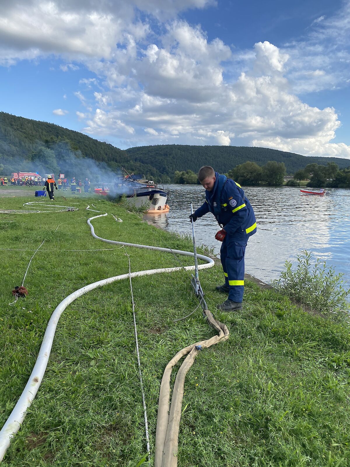 Einsatz "Brand Schiff auf dem Main"