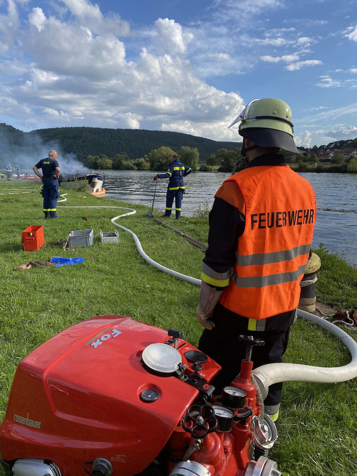 Einsatz "Brand Schiff auf dem Main"