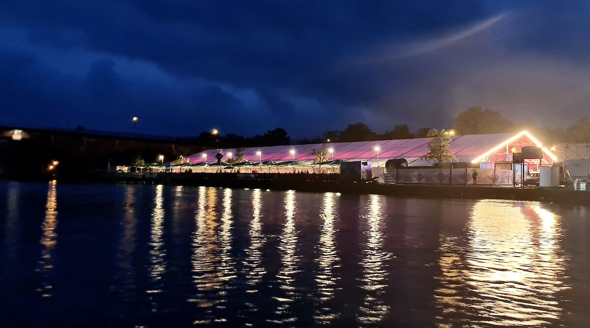 Absicherung zum Feuerwerk der 76. Spessartfestwoche