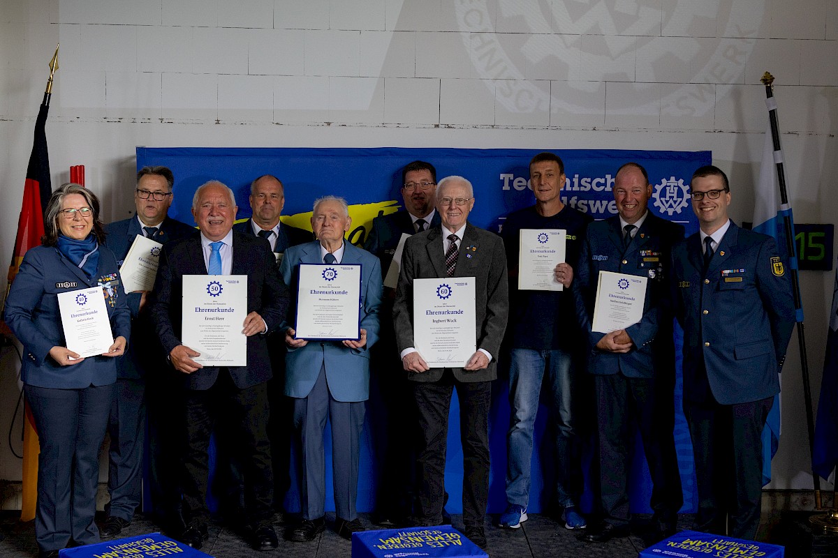 Tradition trifft Aktion - Entdeckertag beim THW Lohr