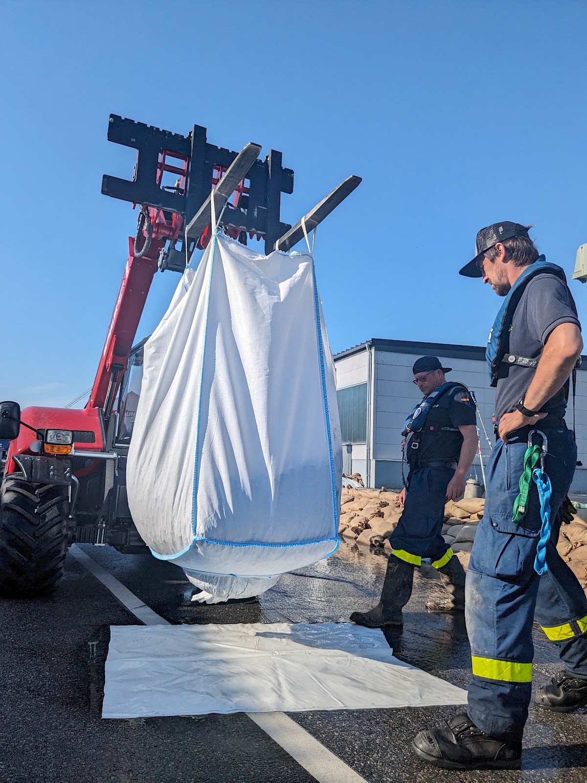 Sturmtief Orinoco fordert die Fachgruppe Wasserschaden/Pumpen in Deggendorf
