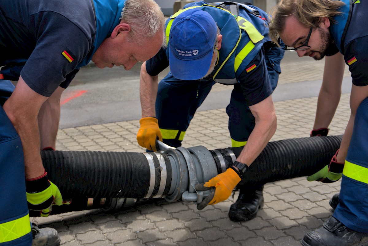 Sturmtief Orinoco fordert die Fachgruppe Wasserschaden/Pumpen in Deggendorf