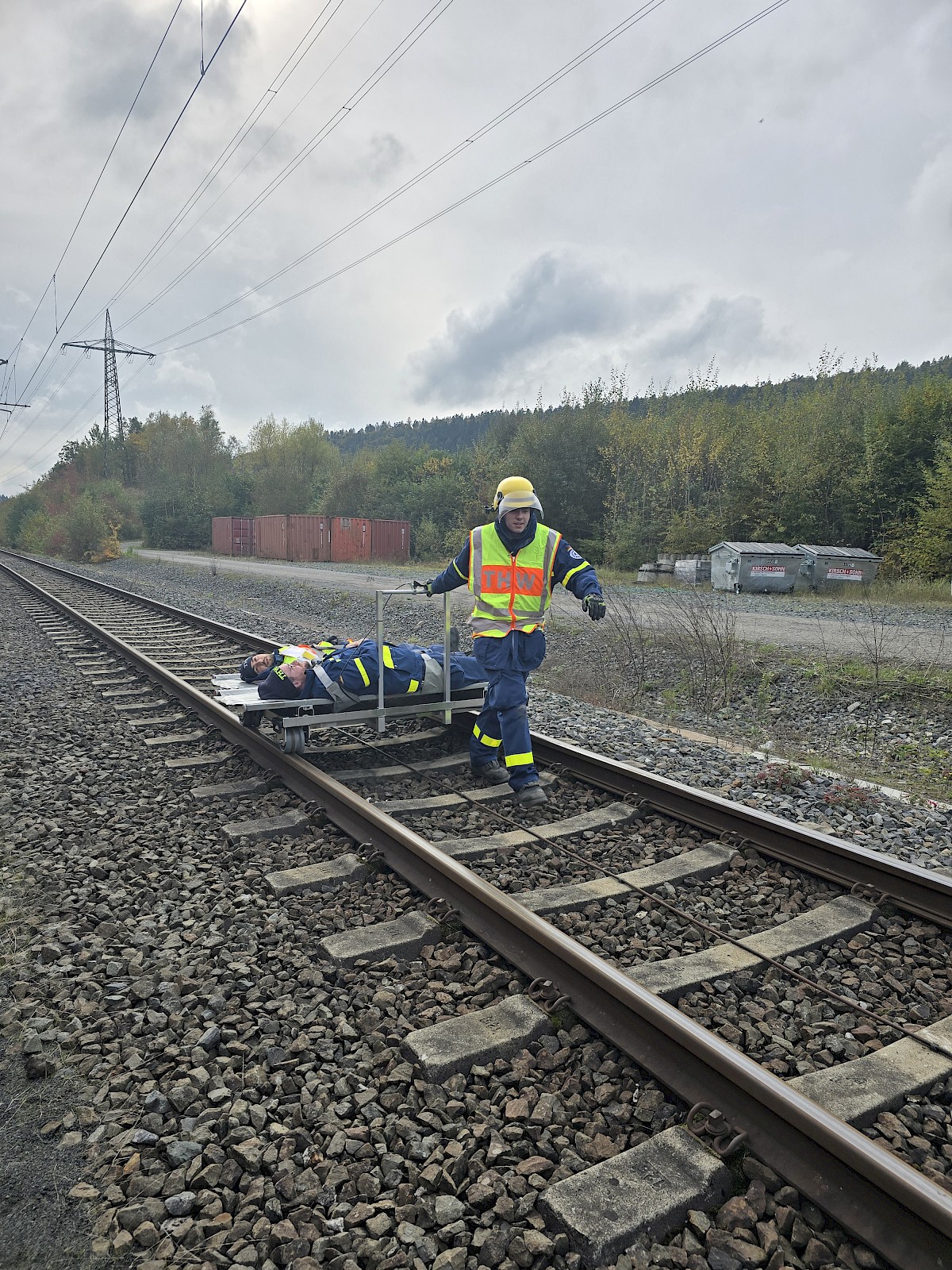 Gemeinsame Ausbildung am Rettungszug der Deutschen Bahn
